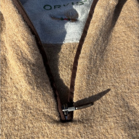 Orvis Quarter Zip — Size XL - Picture 3 of 3
